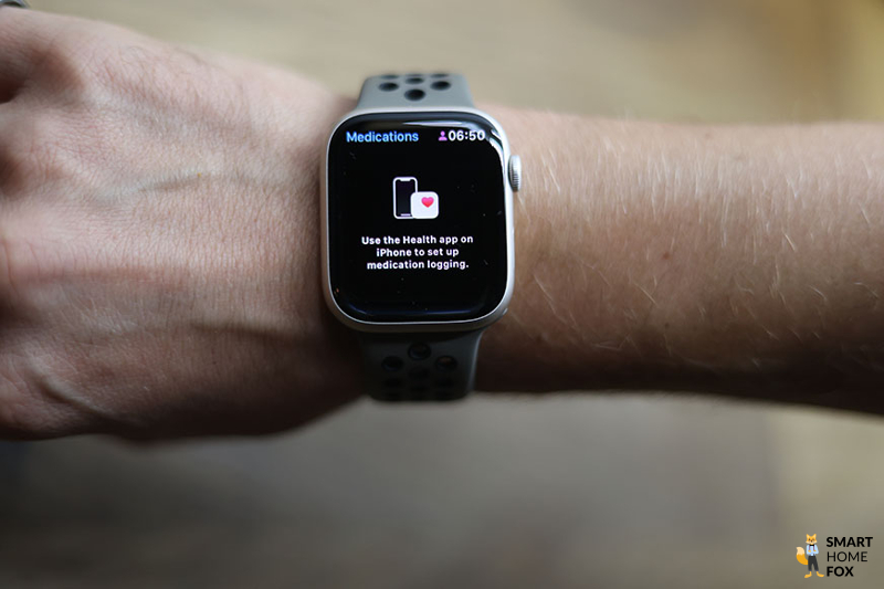 You can see the medication reminder on the Apple Watch 8.